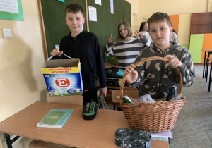 Uczniowie klasy 4b