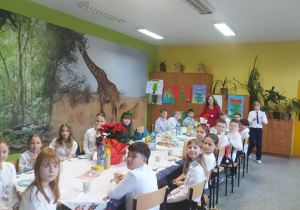 Przy wspólnym stole wigilijnym