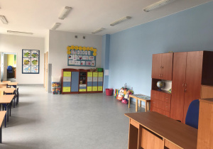 Zdjęcie nowej świetlicy szkolnej. Widok na główne pomieszczenie.
