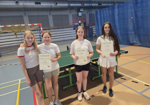 Finałowa trójka w kategorii dziewcząt