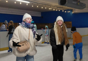 Dziewczyny w czasie jazdy