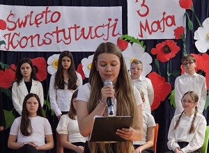 Uroczysty apel z okazji rocznicy uchwalenia Konstytucji 3 Maja
