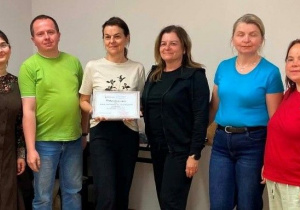 Zdjęcie przedstawia wolontariuszy projektu i opiekunów wyjazdu.