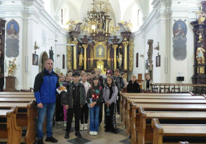 Uczestnicy wyprawy w sanktuarium w Łagiewnikach