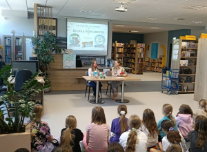 Spotkanie autorskie z uczennicą Bianką Bednarczyk w Gminnej Bibliotece Publicznej w Rzgowie