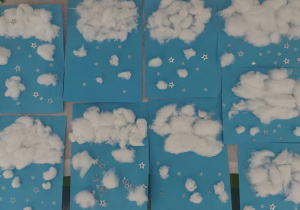 „Zimowe niebo” to prace techniczne wykonane przez uczniów grupy trzeciej.