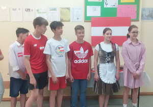 Uczniowie klasy 6b reprezentujący Austrię.