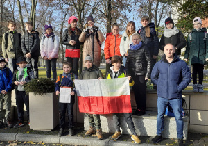 Uczestnicy w Parku Miejskim w Rzgowie przed wyprawą do Łodzi