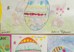 Prace plastyczne uczniów przedstawiające udekorowane jajka